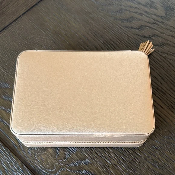 Kendra Scott Rose Gold Jewelry Box - Picture 5 of 5